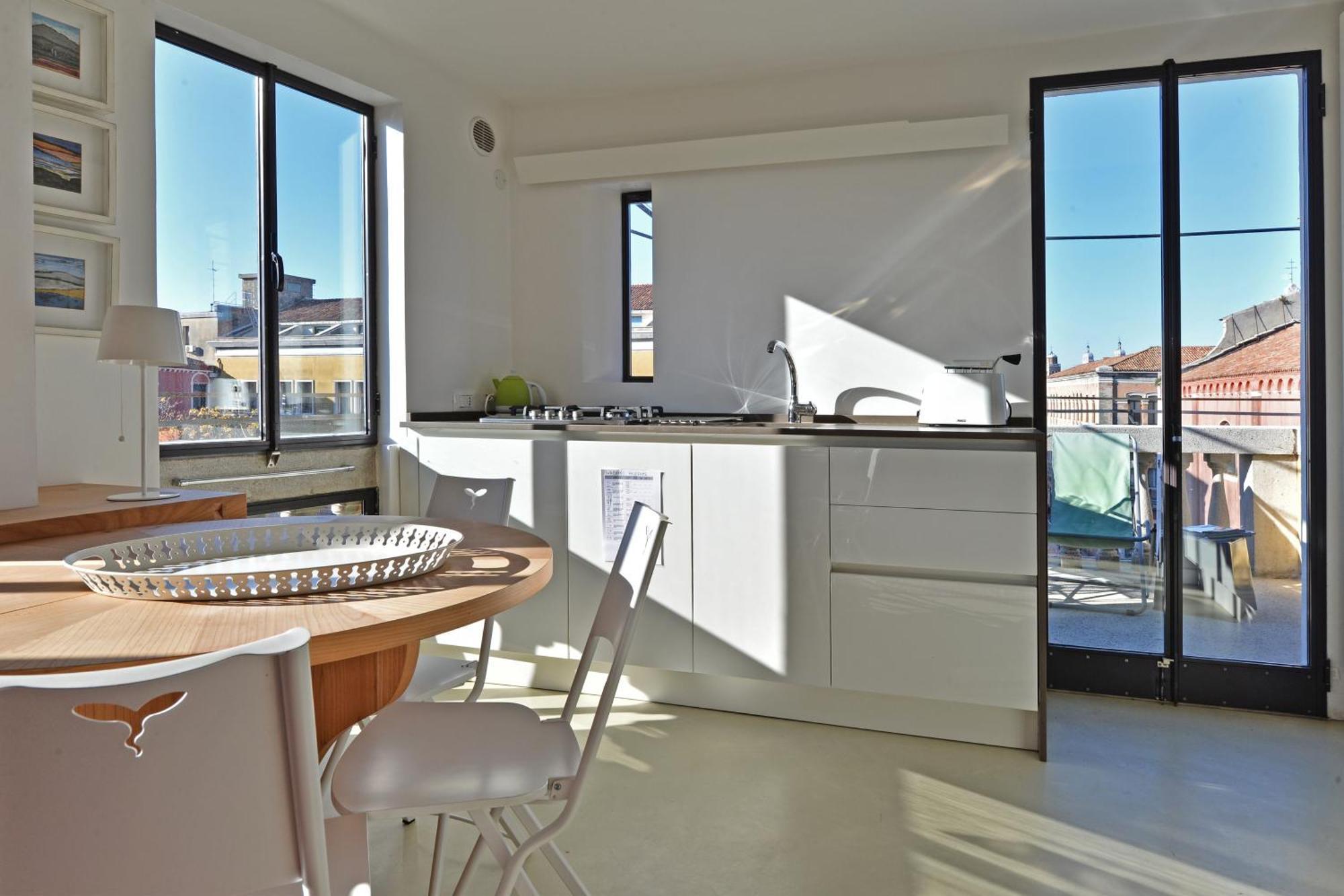 Homes & Holidays Appartement *